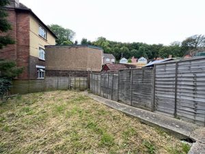 garden area - click for photo gallery